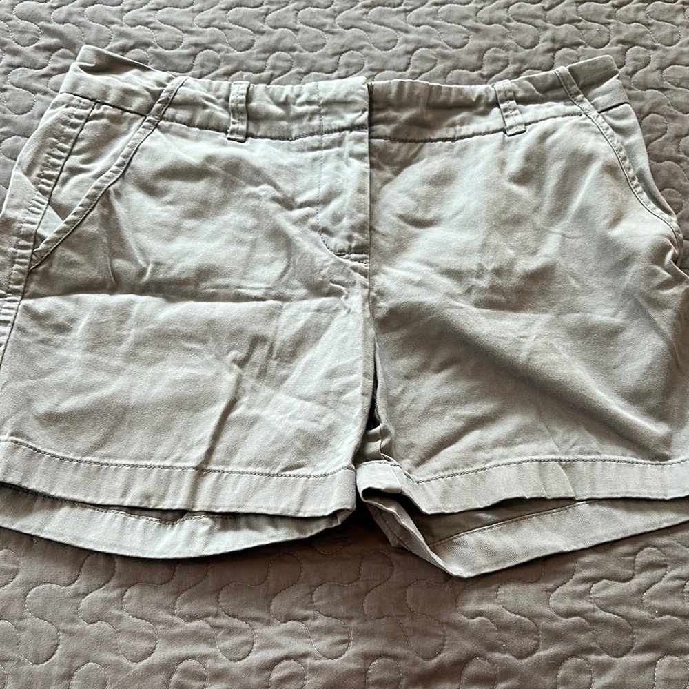Casual Beige Shorts